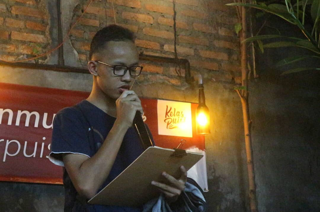 Kelas Puisi, Belajar Merangkai Kata demi Kata